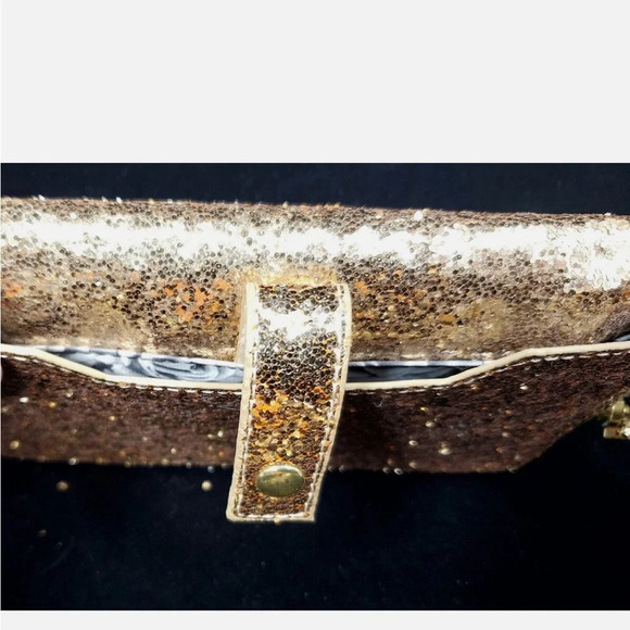 ADRIENNE VITTADINI GOLD GLITTER WALLET PHONE CASE w CHARGER CROSSBODY STRAP - Picture 6 of 16